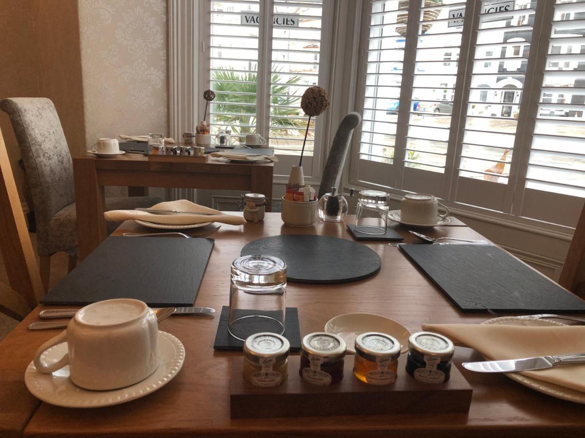 Готель Adcote House (Adults Only) Лландидно Екстер'єр фото
